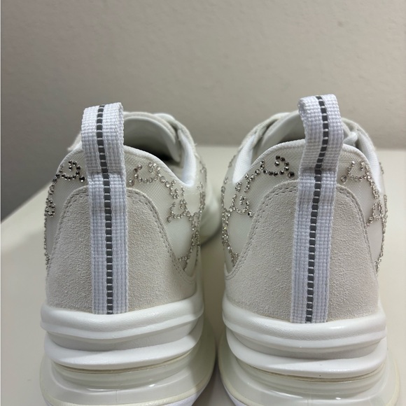 Gucci Run GG Crystal Sneakers - Picture 5 of 7